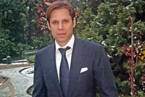 Dr. Claude Schmidt